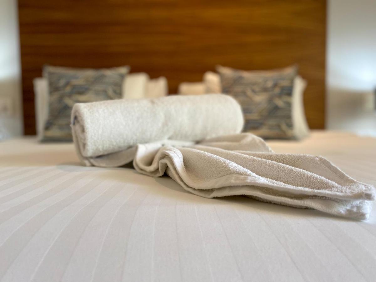 Big Studio At Kaab By The Beach With Roof Top Pool, Sauna And Jacuzzi Near Paseo Del Carmen Mall Playa del Carmen Exterior foto
